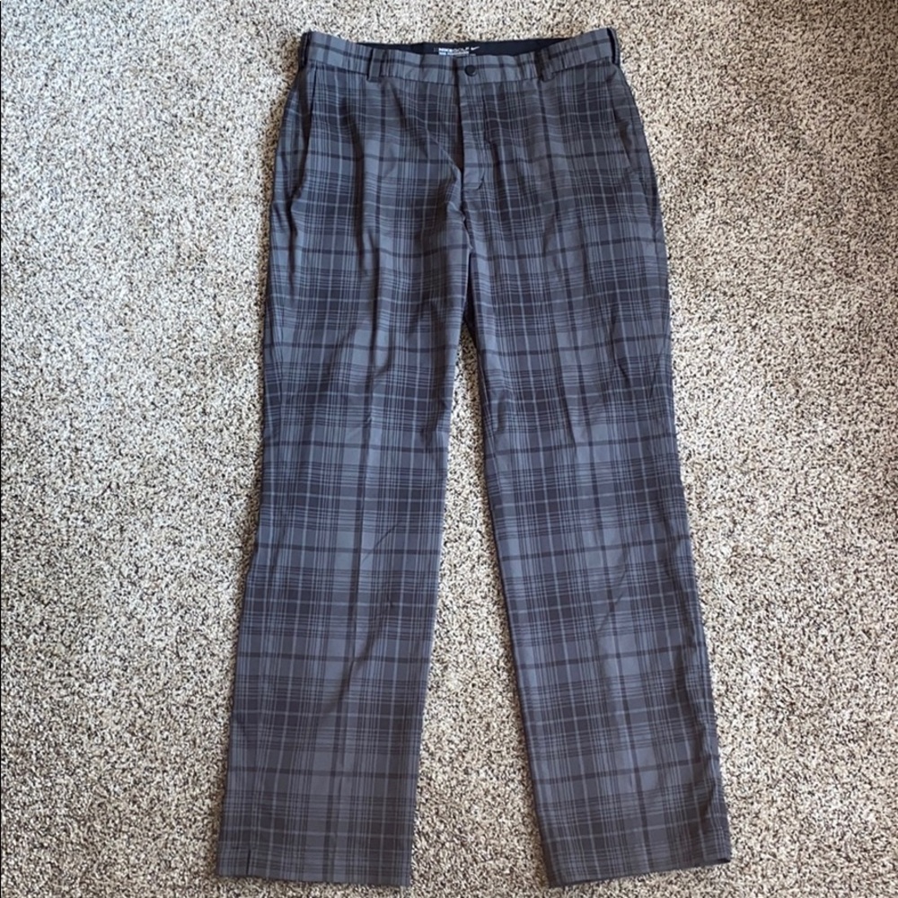 Nike Men's Gray Plaid Pants